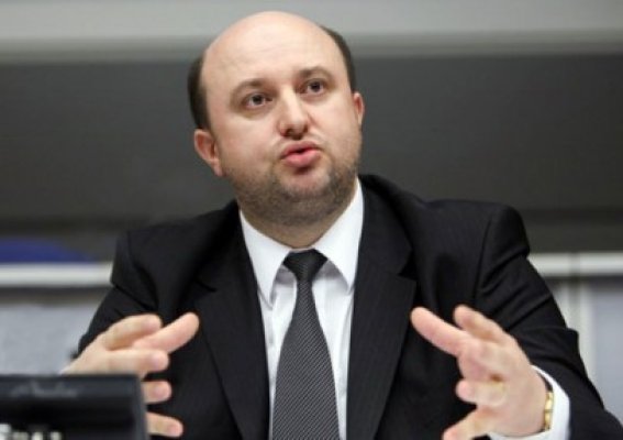Ministrul Economiei, Daniel Chiţoiu, ar putea prelua interimar preşedinţia PNL